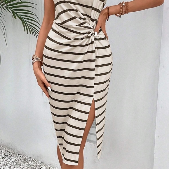 Trendy Tides Midi Dress - Picture 8 of 8